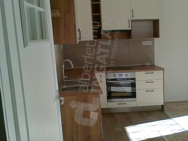 Kiadó lakás Budapest XI. kerület, Sashegy, Hegyalja út 36 nm