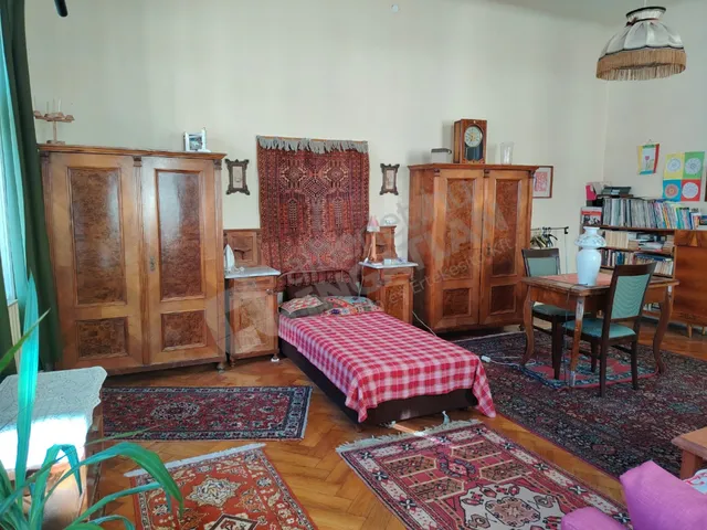 Kiadó lakás Budapest VI. kerület, Felsőerdősor utca 90 nm