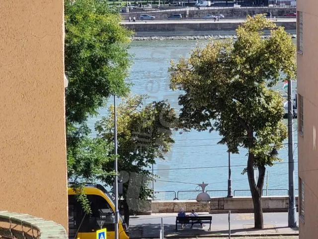 Kiadó lakás Budapest I. kerület, Fő utca 70 nm