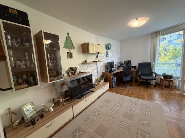 Eladó lakás Budapest IV. kerület, Újpest, Árpád út 77 nm