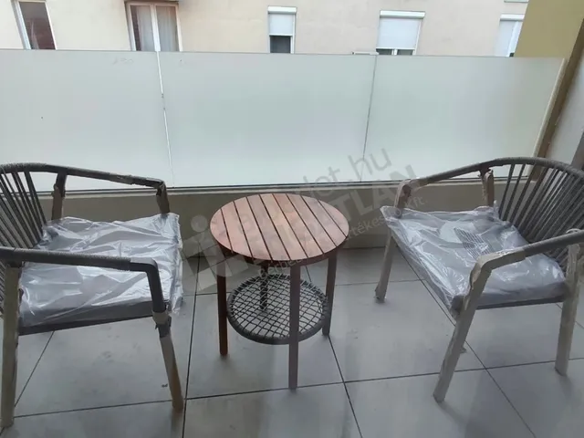 Kiadó lakás Budapest VIII. kerület, Lovassy László utca 46 nm
