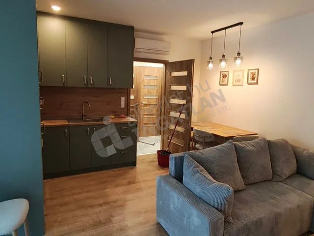 Kiadó lakás Budapest VIII. kerület, Lovassy László utca 46 nm
