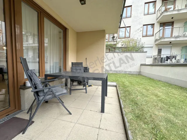 Kiadó lakás Budapest VIII. kerület, Corvin sétány 65 nm