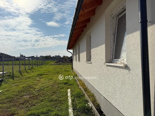 Eladó ház Szigetcsép 112 nm