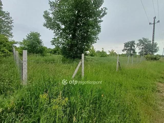 Eladó telek Dömsöd 560 nm