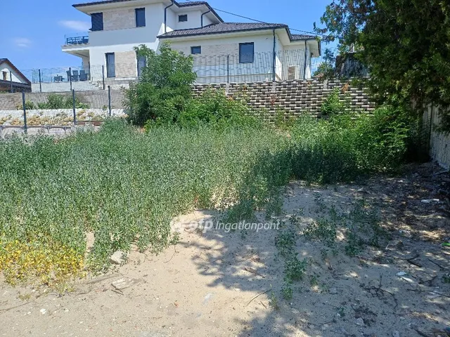 Eladó telek Dunaharaszti 150 nm