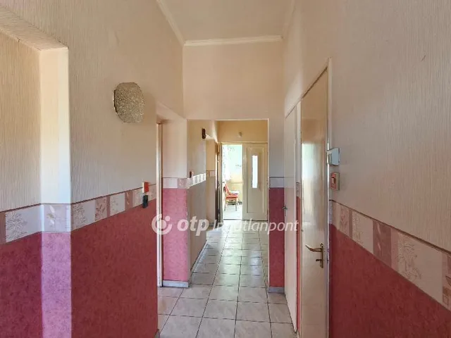 Eladó ház Délegyháza 194 nm