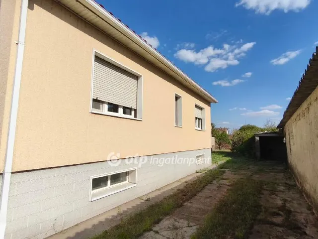 Eladó ház Délegyháza 194 nm