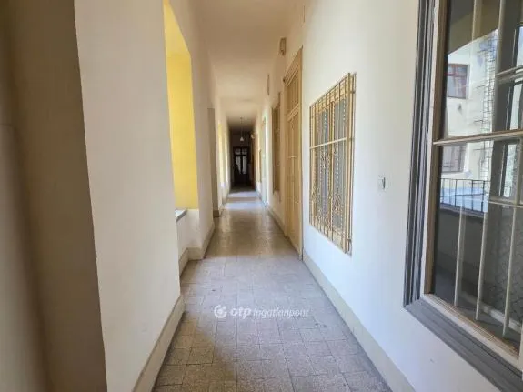 Eladó lakás Budapest VI. kerület 57 nm
