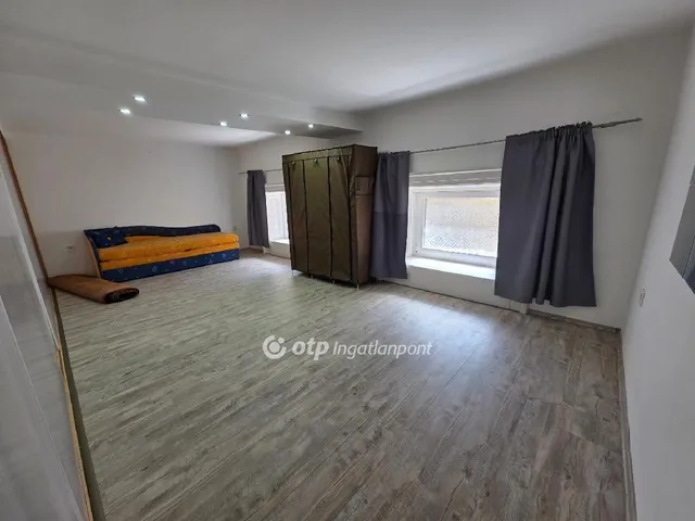 Eladó lakás Budapest VI. kerület 57 nm