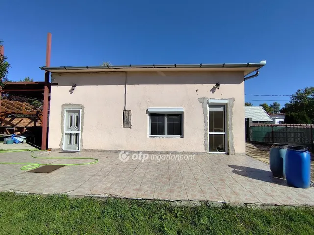 Eladó üdülő és hétvégi ház Kiskunlacháza 50 nm