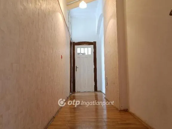 Eladó lakás Budapest VI. kerület 82 nm