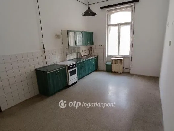 Eladó lakás Budapest VI. kerület 82 nm