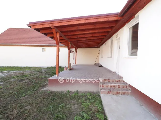 Eladó ház Kiskunlacháza 80 nm