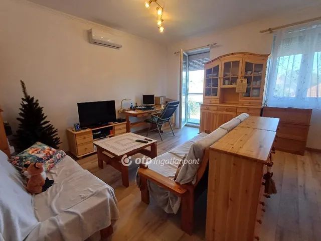 Eladó lakás Monor 76 nm