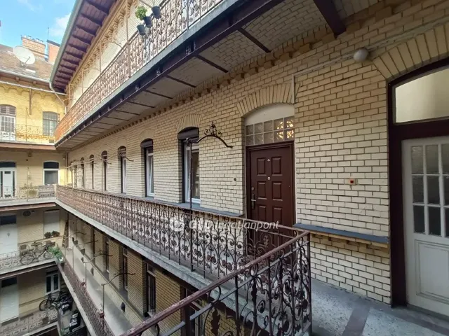 Eladó lakás Budapest VI. kerület 55 nm