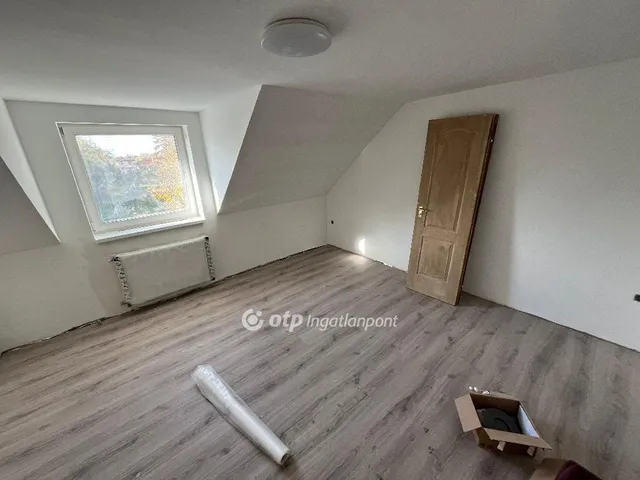 Eladó ház Majosháza 200 nm