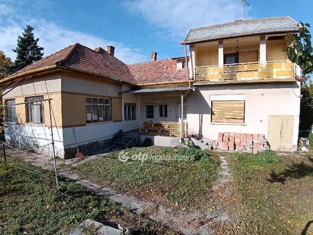 Eladó ház Makád 141 nm