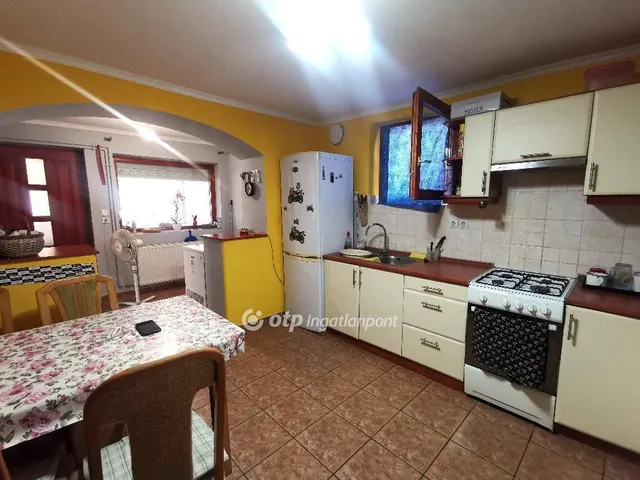 Eladó ház Dömsöd 83 nm