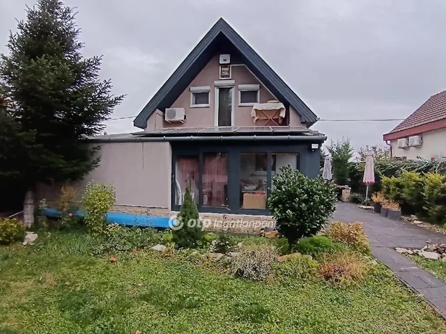 Eladó ház Áporka 93 nm