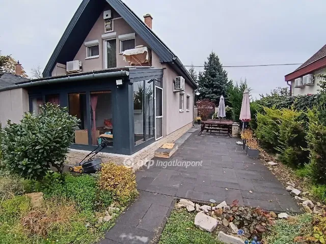 Eladó ház Áporka 93 nm