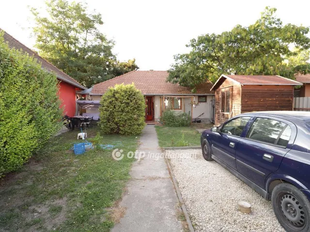 Eladó ház Tass 55 nm