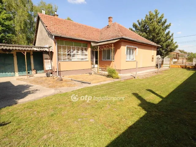 Eladó ház Makád 85 nm