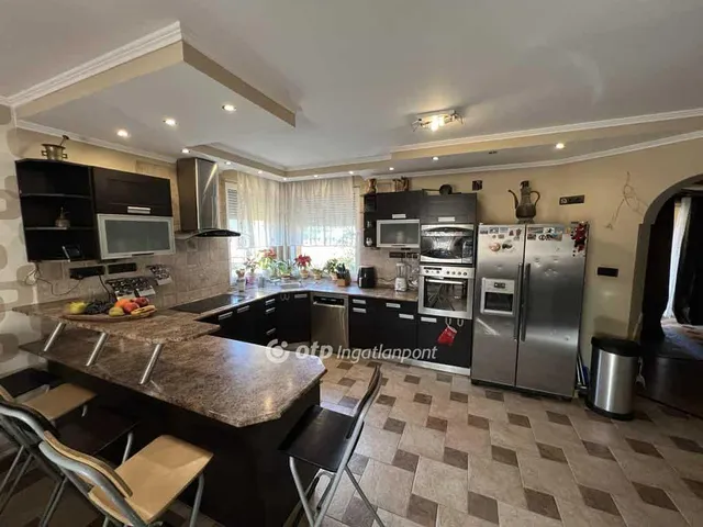 Eladó ház Halásztelek 460 nm