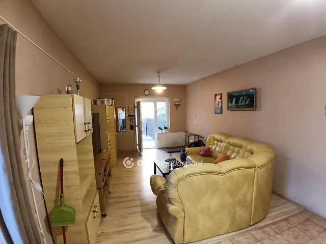 Eladó lakás Szigetszentmiklós 194 nm