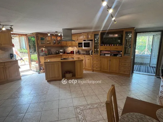 Eladó ház Szigethalom 385 nm