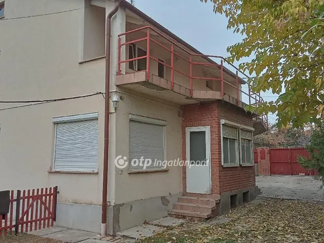 Eladó ház Érd 190 nm