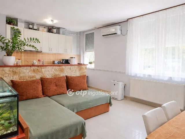 Eladó lakás Tököl 54 nm