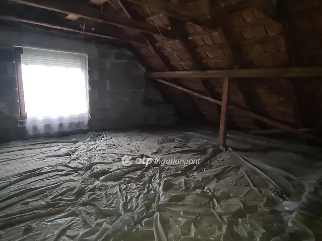 Eladó ház Áporka 102 nm