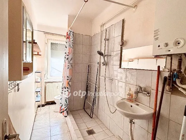 Eladó lakás Dunaújváros 39 nm