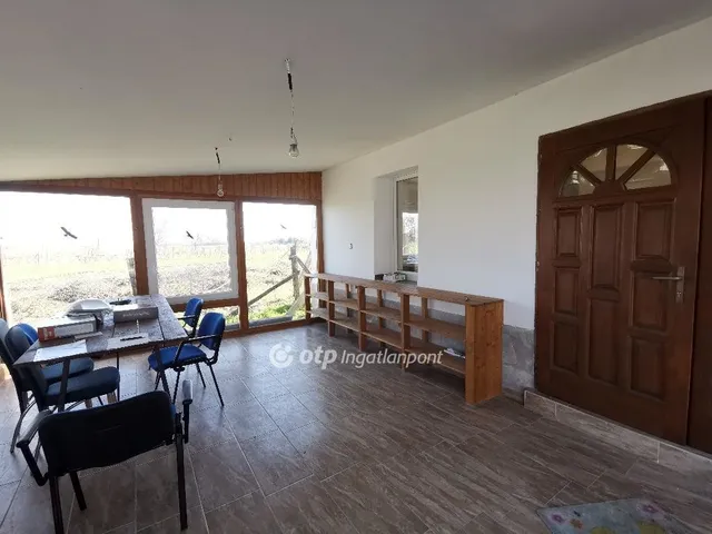 Eladó ház Dömsöd 288 nm