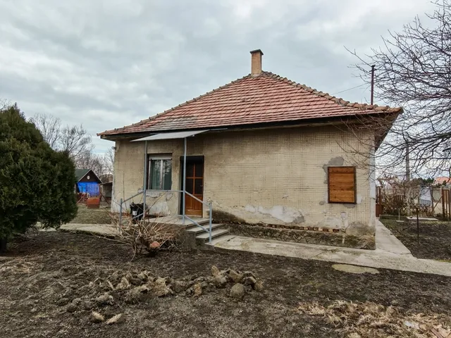 Eladó ház Kiskunlacháza 63 nm