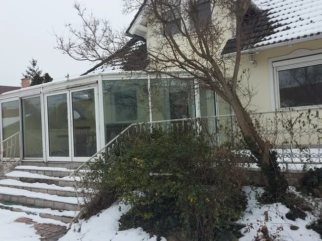 Eladó ház Dunaharaszti 340 nm