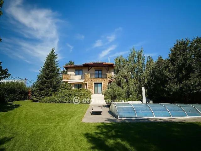 Eladó ház Érd 350 nm