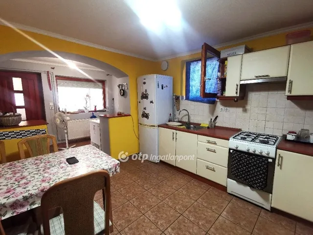 Eladó ház Dömsöd 83 nm