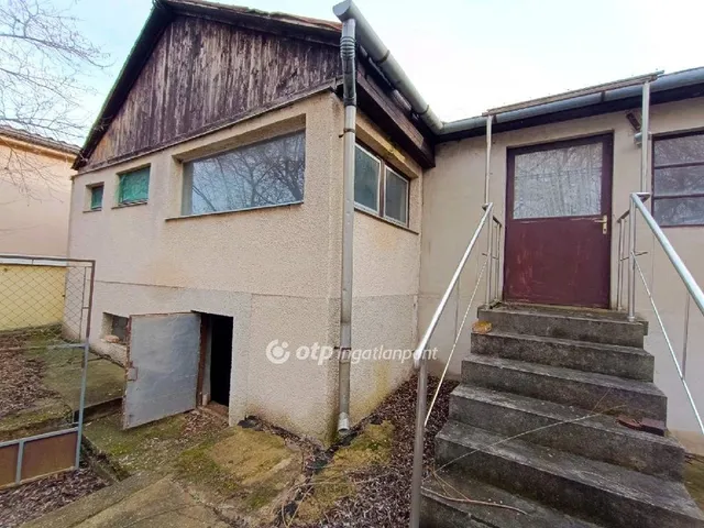 Eladó ház Áporka 78 nm