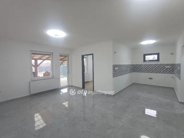 Eladó mezőgazdasági ingatlan Ócsa 168 nm