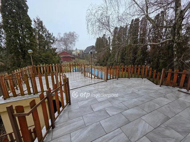 Eladó ház Velence 164 nm