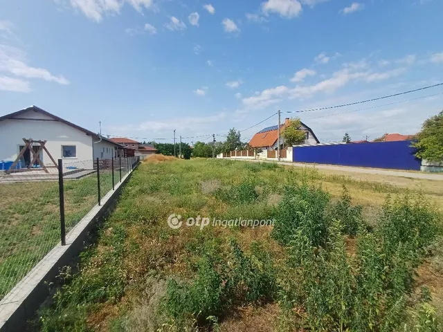 Eladó telek Bugyi 1087 nm