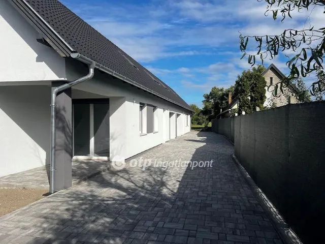 Eladó ház Ráckeve 128 nm