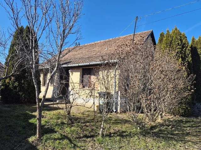 Eladó ház Előszállás 42 nm