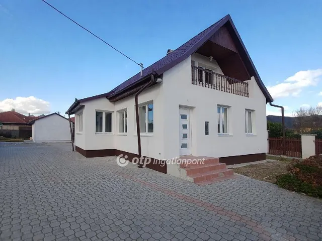 Eladó ház Ercsi 176 nm