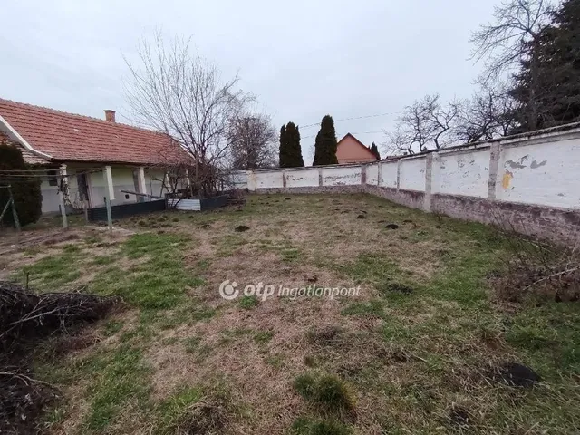 Eladó ház Jászberény 56 nm