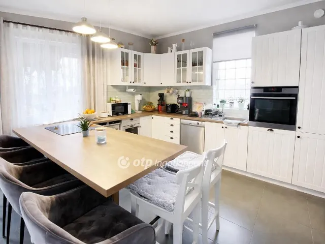 Eladó ház Tököl 85 nm