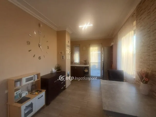 Eladó ház Üllő 92 nm