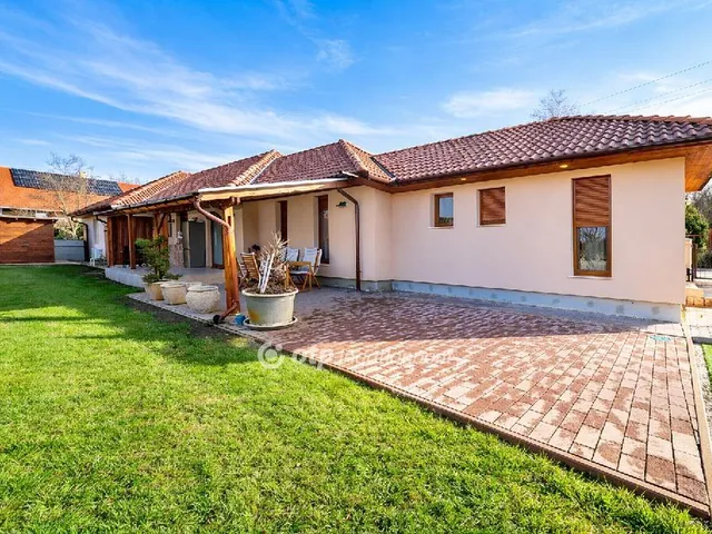 Eladó ház Ráckeve 158 nm